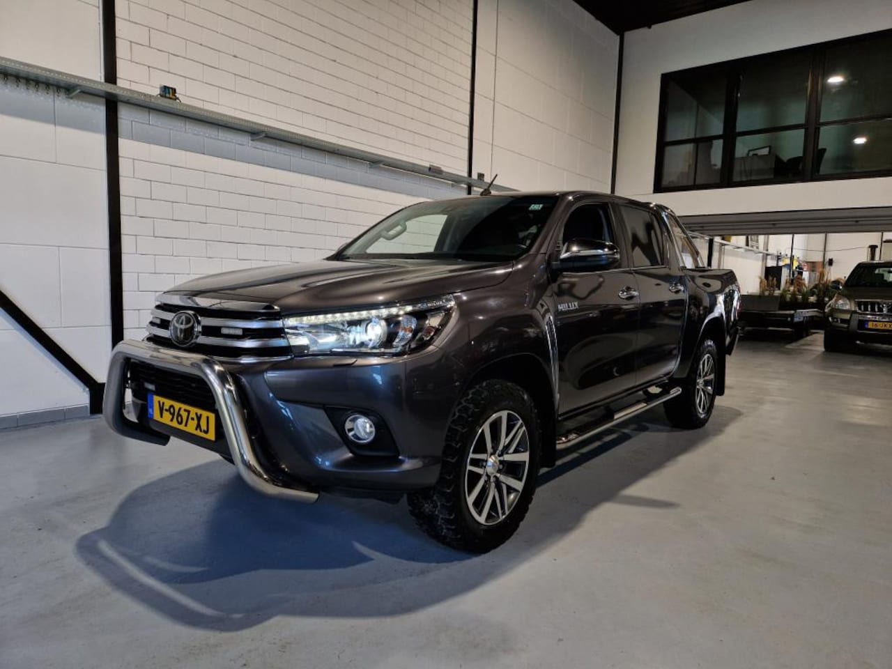 Toyota HiLux - Double Cab Executive Automaat Leder Xenon - AutoWereld.nl