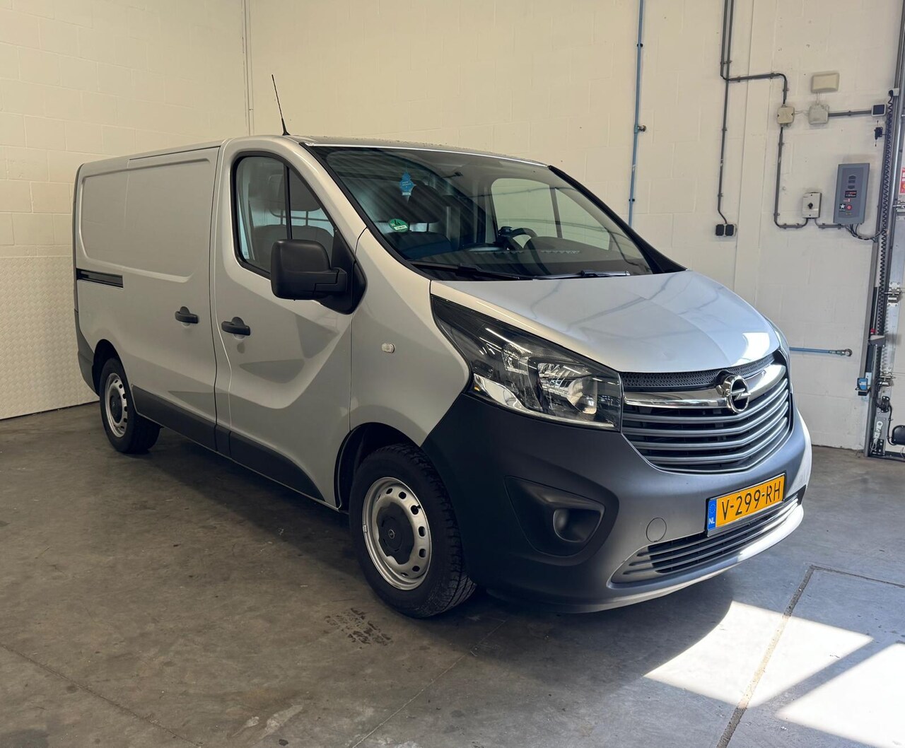 Opel Vivaro - 1.6 CDTI L1H1 Edition EcoFlex 1.6 CDTI L1H1 Edition EcoFlex - AutoWereld.nl