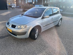 Renault Mégane - 1.4-16V Dynamique Luxe Airco Trekhaak