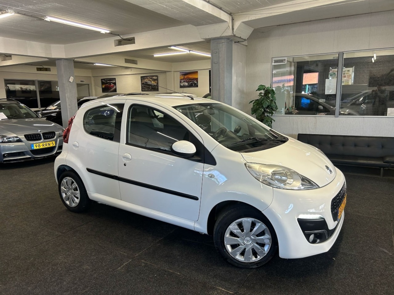 Peugeot 107 - 1.0 Active*NAP*Airco*5drs*Led* - AutoWereld.nl