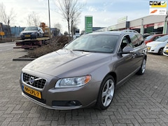 Volvo V70 - 2.4D Summum|LEDER|CRUISE|TREKHAAK|NAP|