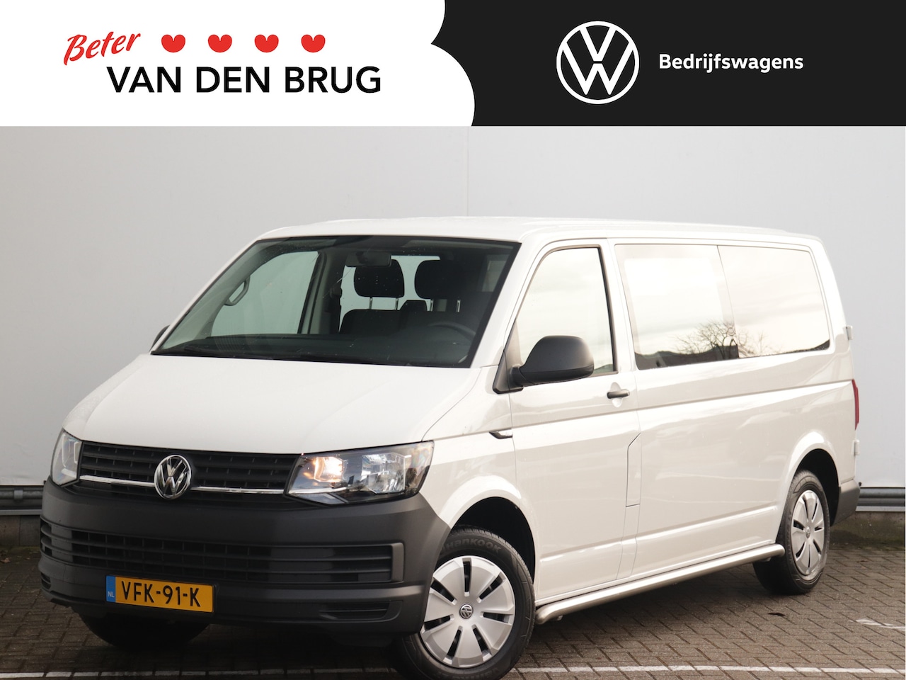 Volkswagen Transporter - 2.0 TDI L2H1 Comfortline | 6 zitplaatsen | Cruise control | Airco | Trekhaak | - AutoWereld.nl