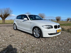 BMW 1-serie - 130i High Executive | Nieuwe motor | OS Giken | KW v2 | Facelift | Liefhebbersauto