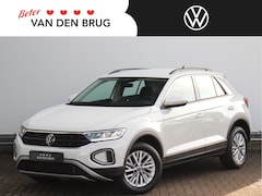 Volkswagen T-Roc - 1.5 TSI Life 150pk DSG | Adaptive Cruise | Stoel- en stuurverwarming | Camera | Parkeersen