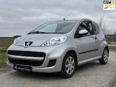 Peugeot 107 - 1.0-12V Accent