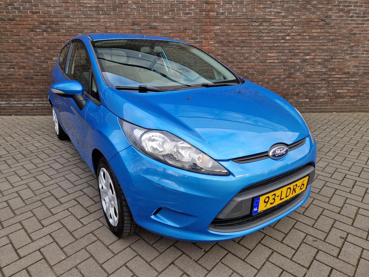 Ford Fiesta - 1.25 Limited airco trekhaak radio aux APK 11-25 - AutoWereld.nl