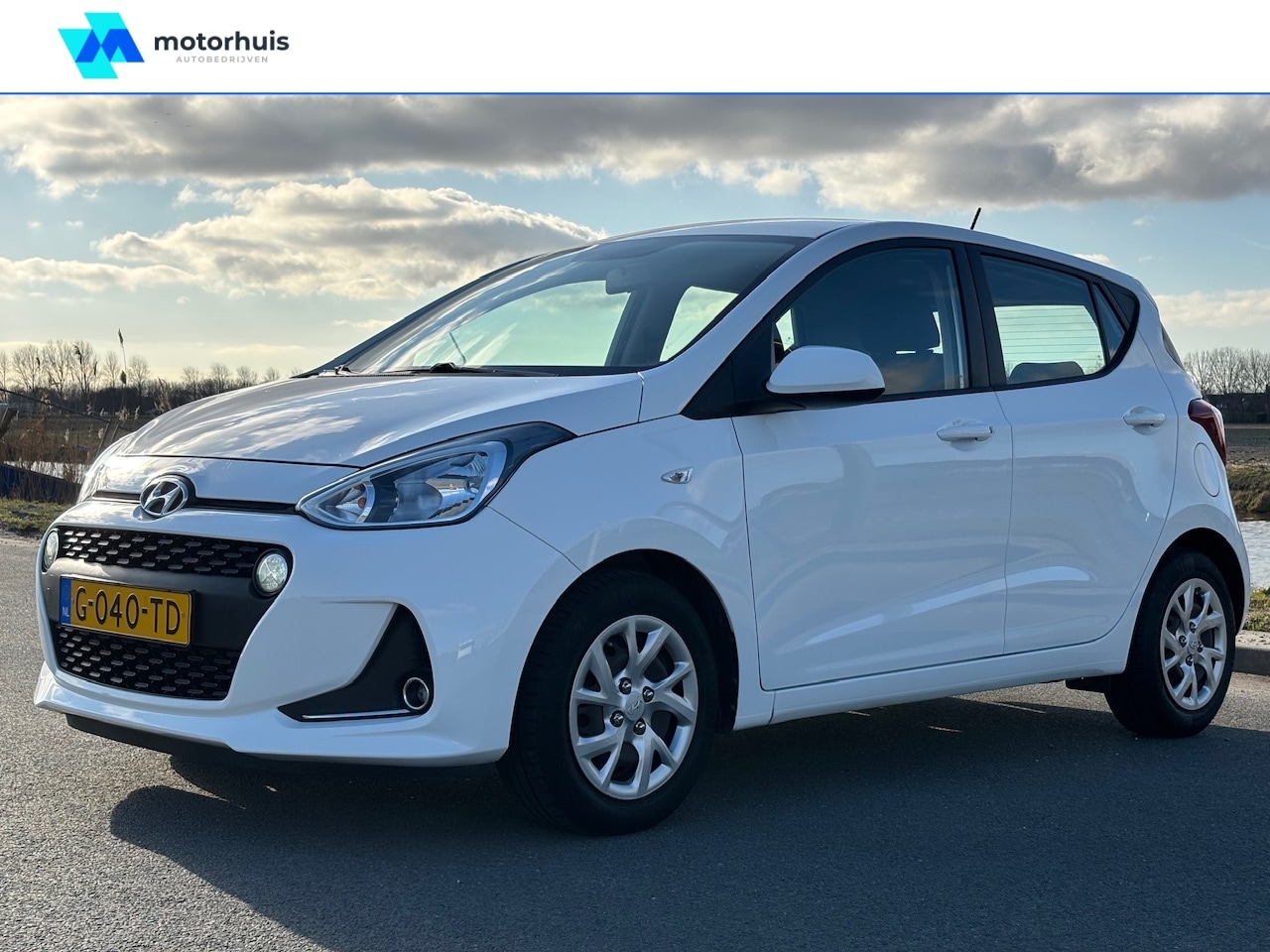 Hyundai i10 - | COMFORT SMART PACK | CARPLAY | PARKEER SENSOREN | - AutoWereld.nl