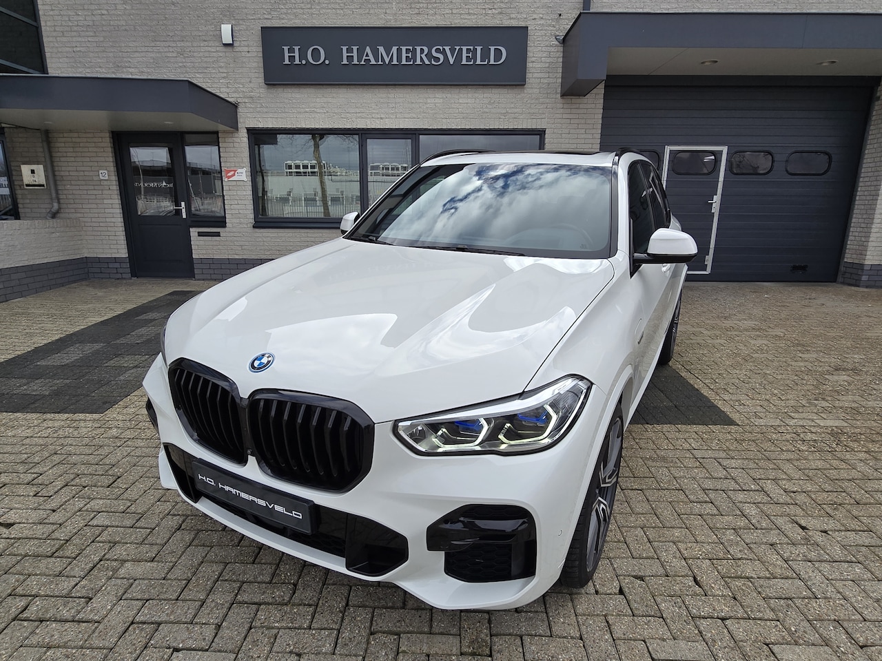 BMW X5 - 45e xDrive High Executive X5 xDrive 45e M-pack, Pano, Laser, Headup, softclose etc etc - AutoWereld.nl