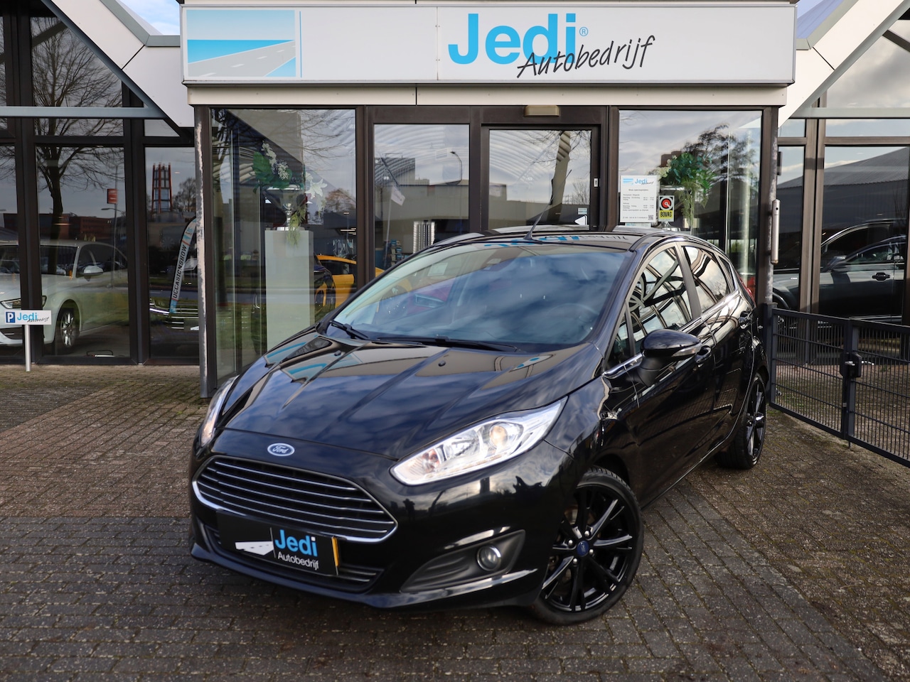 Ford Fiesta - Titanium Lease 1.5 TDCi 70kw/95pk 5drs - AutoWereld.nl