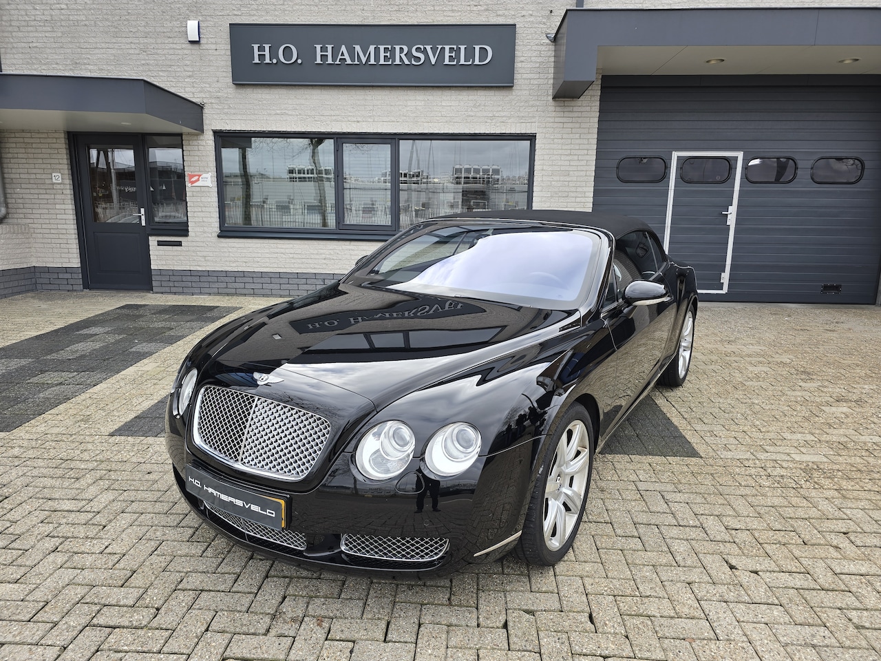 Bentley Continental GTC - 6.0 W12 GTC Bentley Continental GTC Nieuwstaat!! - AutoWereld.nl