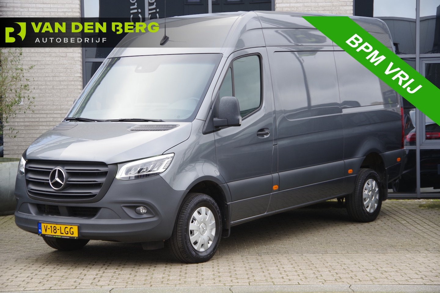 Mercedes-Benz Sprinter - 317 1.9 CDI RWD AUT L2H2 LED, CAMERA, NAVI, APPLE CARPLAY, CRUISE, OPSTAP, BETIMMERING, ST - AutoWereld.nl