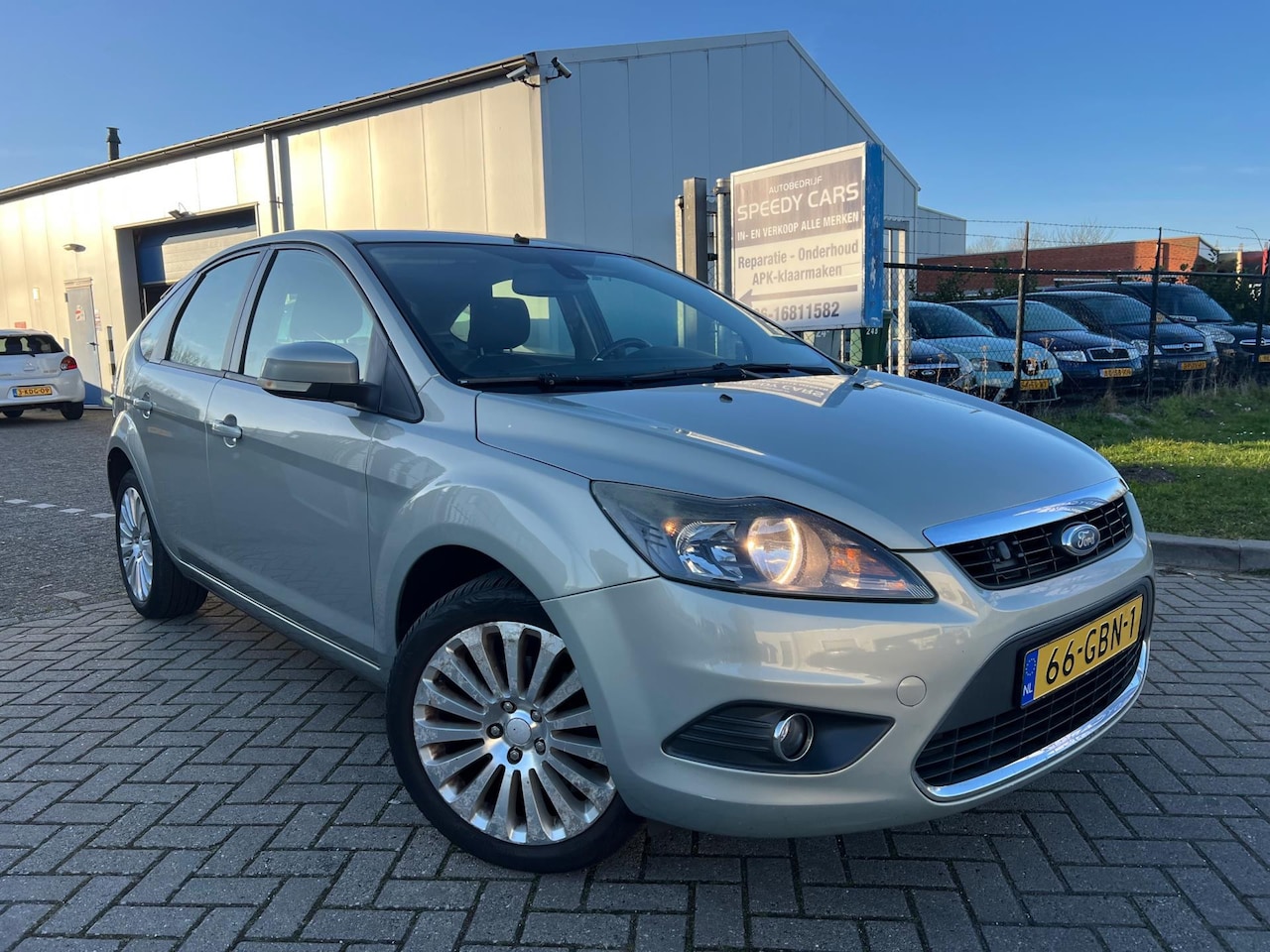 Ford Focus - 1.8 Titanium Flexi Fuel 2008 Clima Cruise PDC Stoelverwarming - AutoWereld.nl