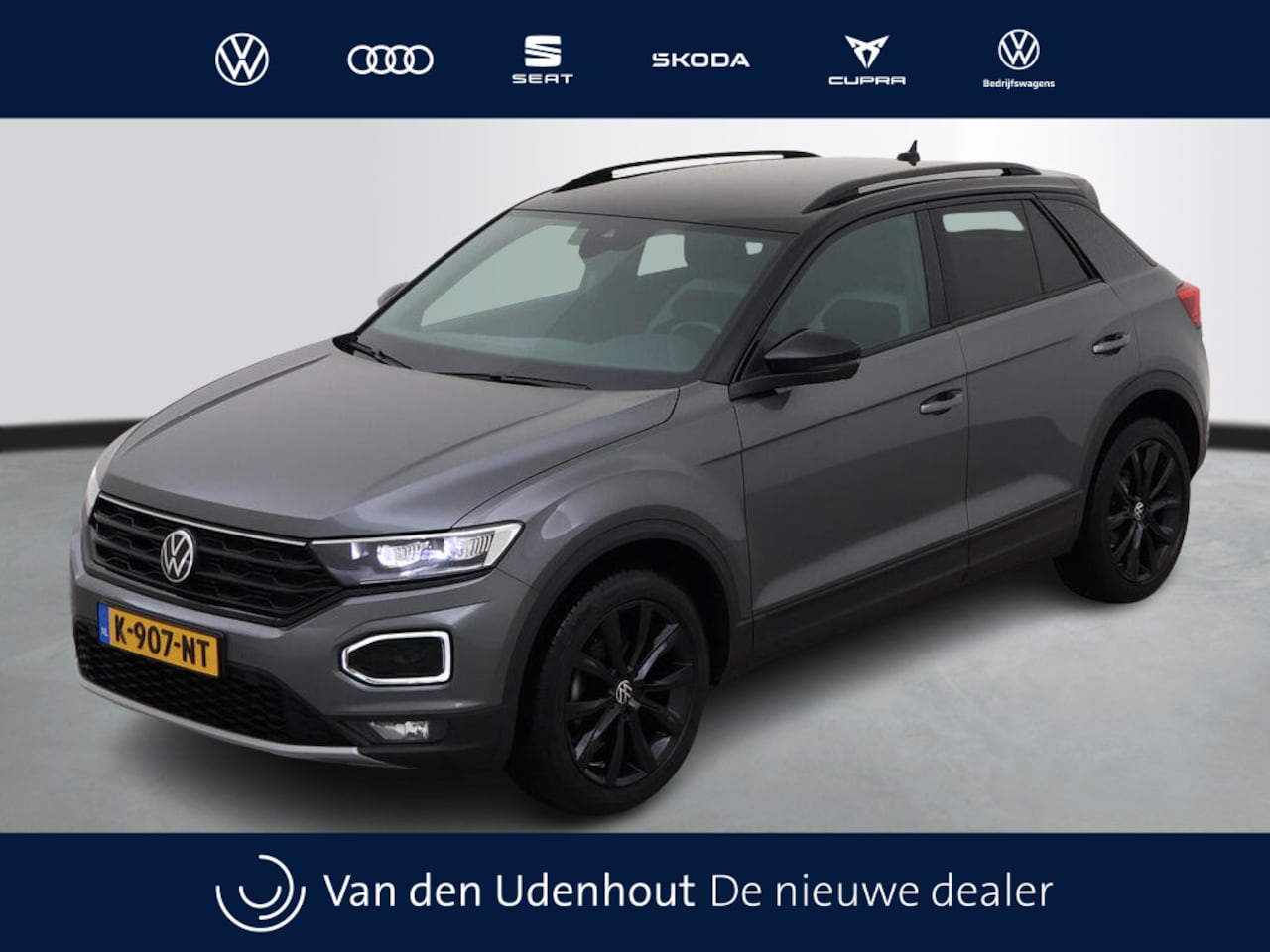 Volkswagen T-Roc - 1.5 TSI Sport Automaat | Black Style | Nieuw binnen | - AutoWereld.nl