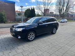 Mitsubishi Outlander - 2.0 PHEV Intense + Plug-in Hybrid Automaat 4WD