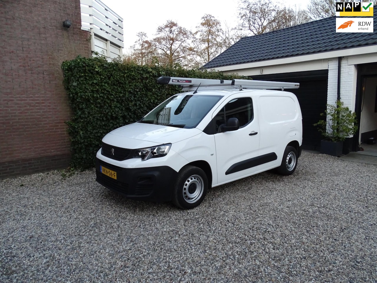 Peugeot Partner - 1.5 BlueHDI Pro 1.5 BlueHDI Pro - AutoWereld.nl