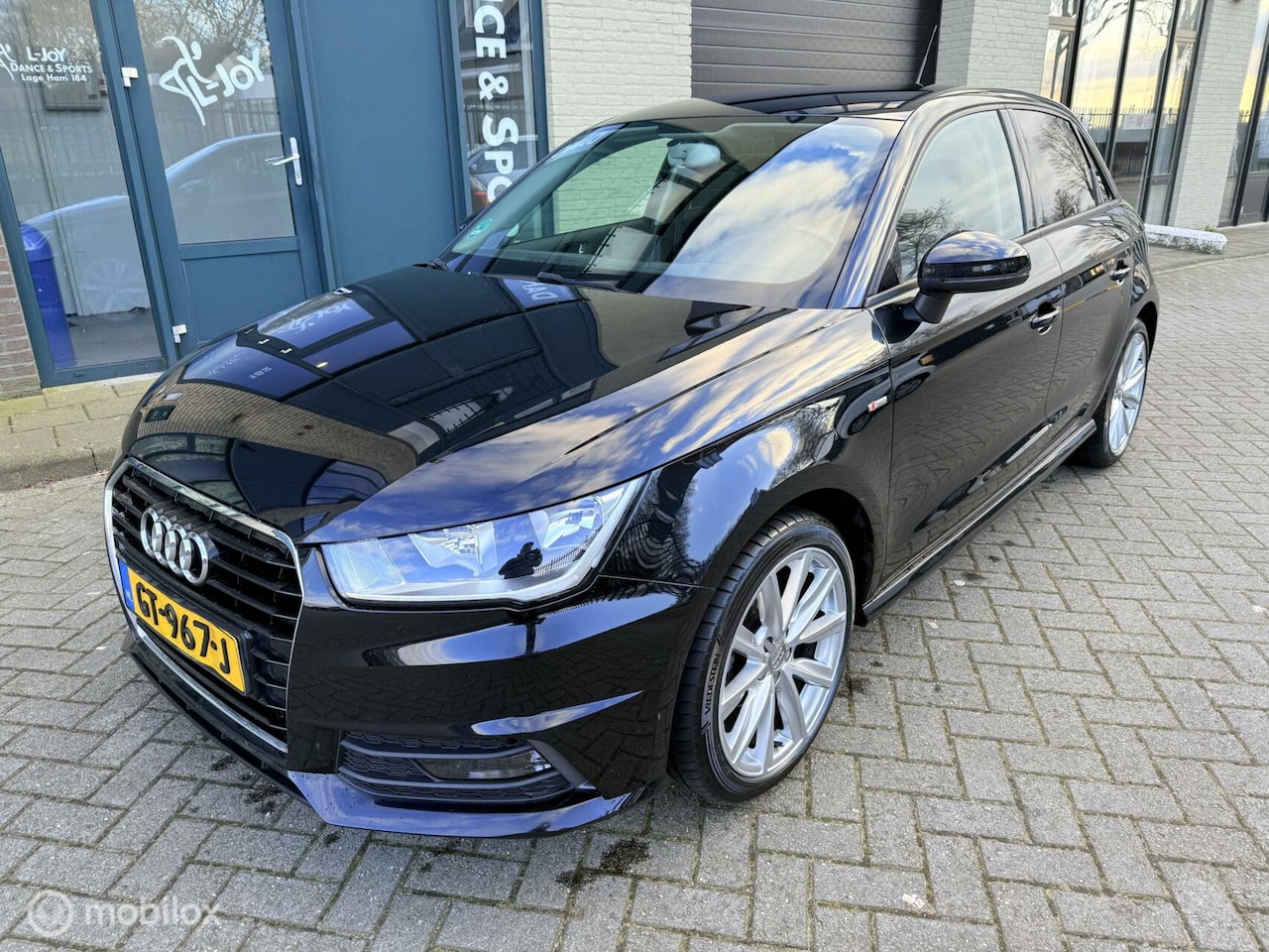 Audi A1 Sportback - 1.0 TFSI Sport|S line|Automaat|5 Deurs|NAP| - AutoWereld.nl