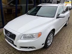 Volvo V70 - 2.5FT Summum 230PK LEER / ECC / PDC / YOUNGTIMER