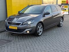 Peugeot 308 - 1.2 e-THP Première Bj 2015 Xenon LED Leer Navi PDC