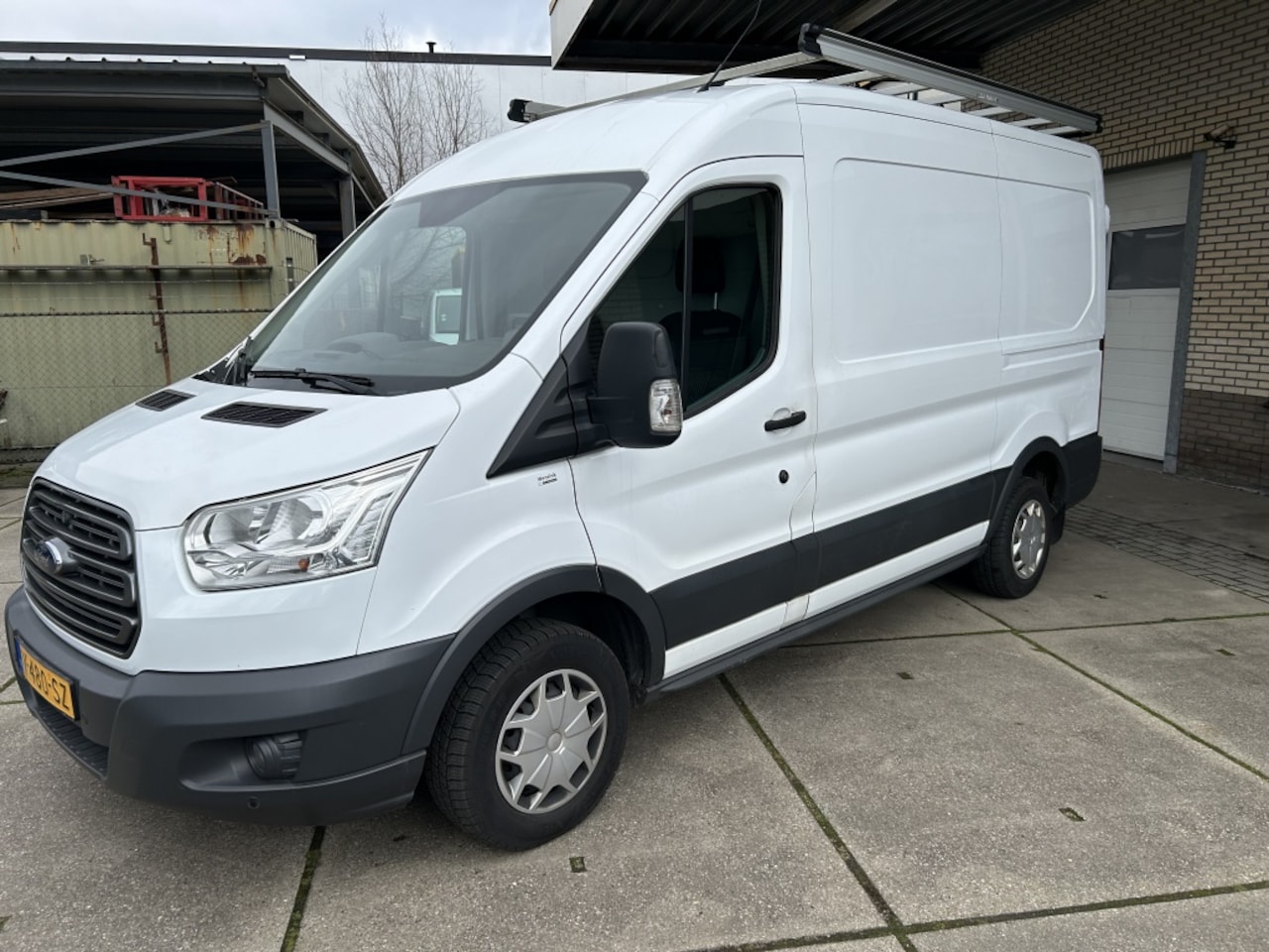 Ford Transit - 310 2.0 TDCI L2H2 82000 KM E6 - AutoWereld.nl