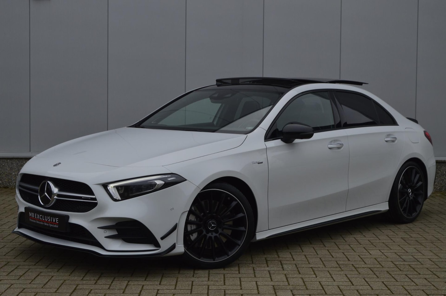 Mercedes-Benz A-klasse - 35 AMG Sedan Aero Night Edition1 AUT7 2021 - AutoWereld.nl