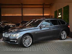 BMW 3-serie Touring - 320i Luxury Edition - Lederen Dashboard - Panoramadak - Sportstoelen - Achteruitrijcamera