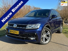 Volkswagen Tiguan - 1.4 TSI Comfortline Business R-Line / Airco / Navigatie Full Map / CC / PDC / 19"LMV / NAP