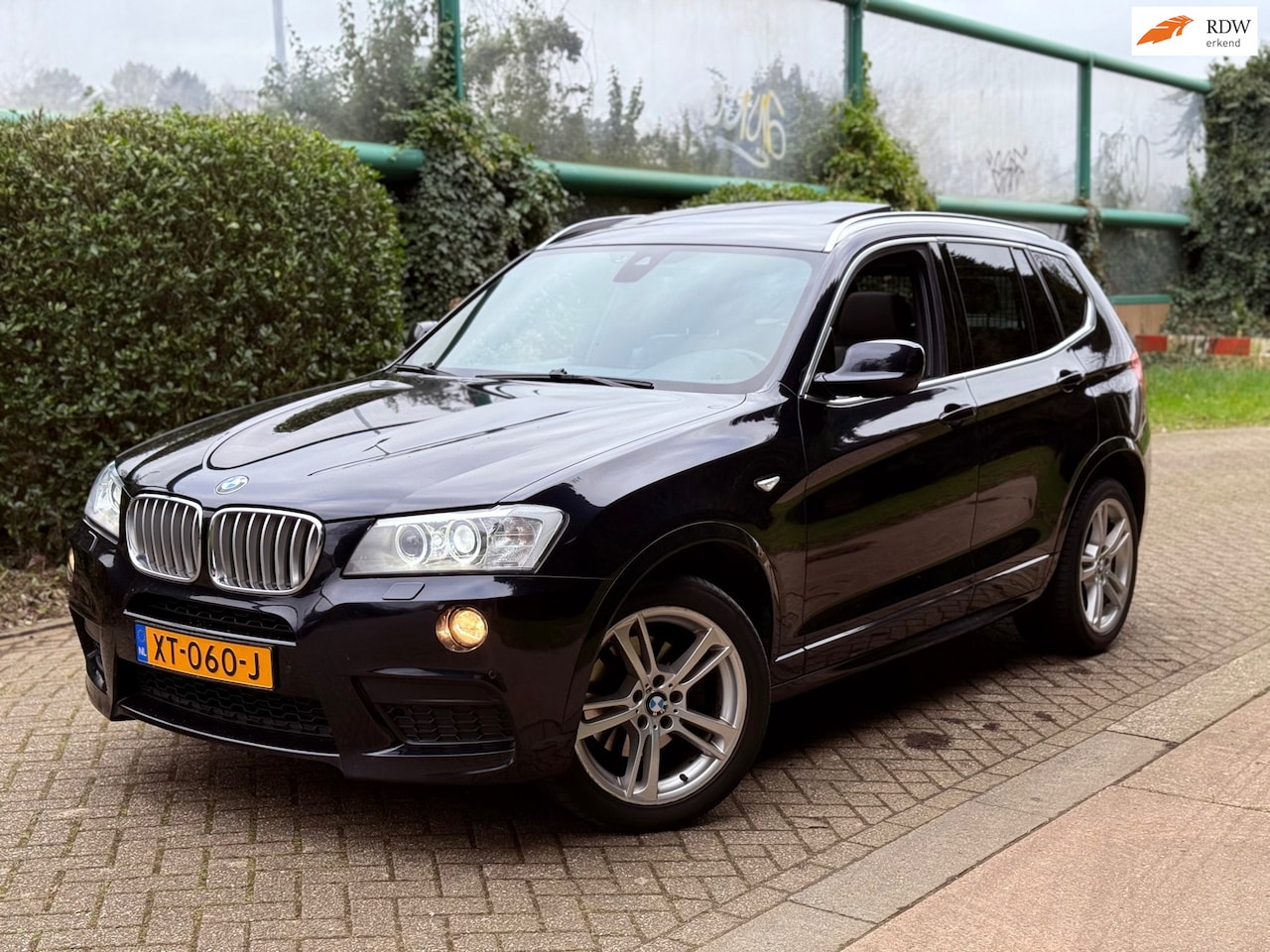 BMW X3 - XDrive35d High Executive // PANO // LEER // KEYLESS // M-SPORTPAKKET // SUPER AUTO - AutoWereld.nl