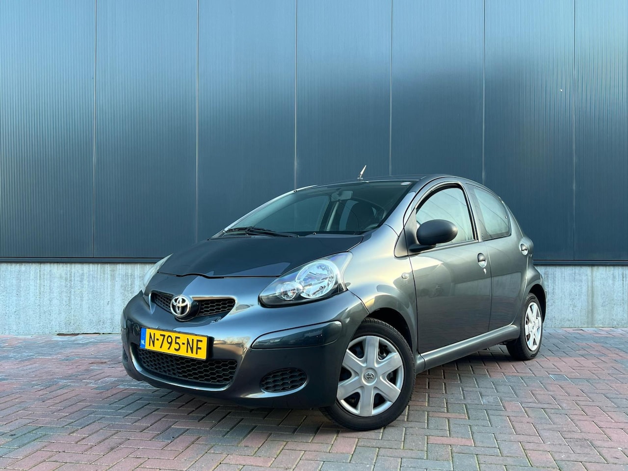 Toyota Aygo - 1.0-12V Access * 5-Deurs * Nette Auto - AutoWereld.nl