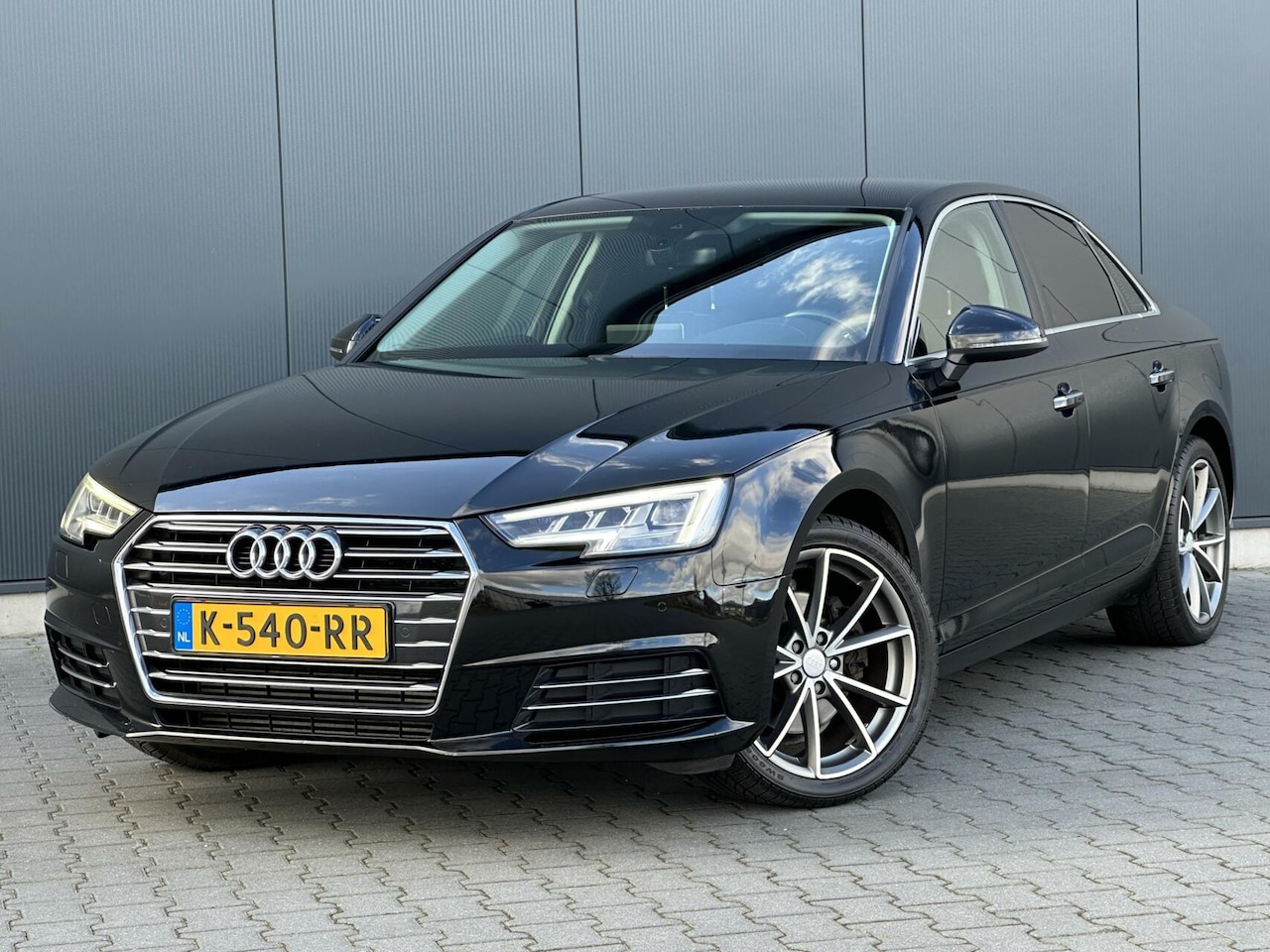 Audi A4 Limousine - 2.0 TFSI Matrix Led - Digitaal Dashboard - Cruise - Clima - AutoWereld.nl