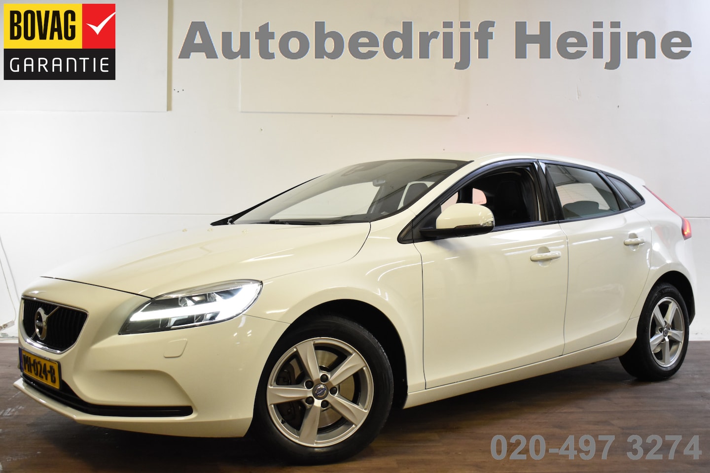 Volvo V40 - 1.5 T2 AUT. NORDIC+ NAVI/LED/TREKHAAK - AutoWereld.nl