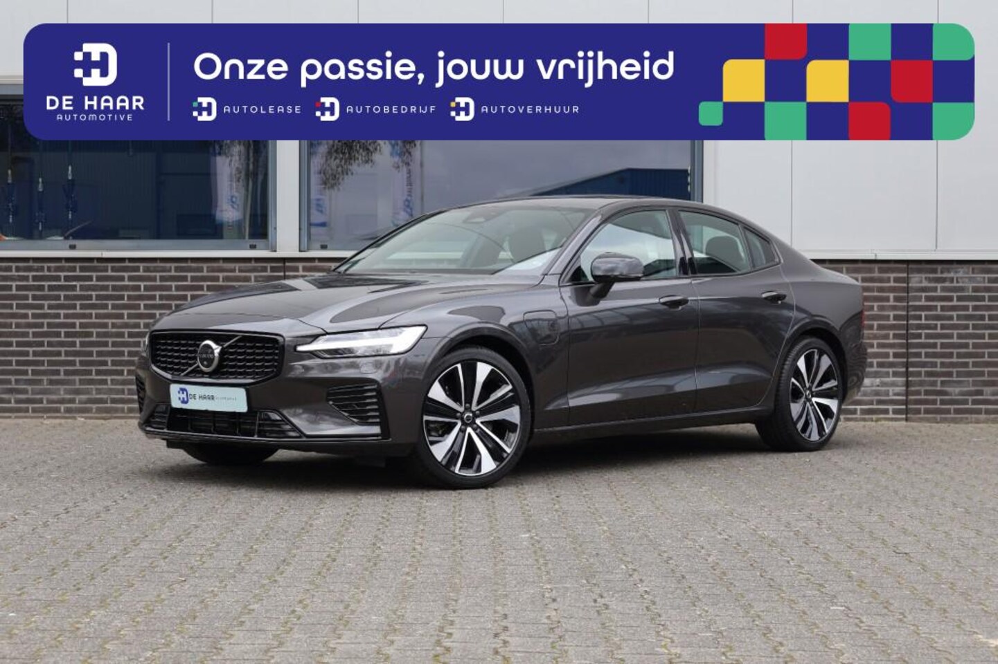 Volvo S60 - T8 Ultimate Darkplus Long Range - Open dak - Leer -  BenW - AutoWereld.nl