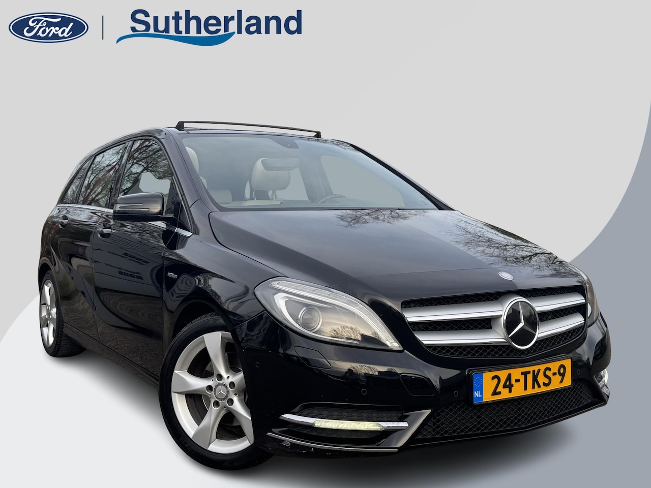 Mercedes-Benz B-klasse - 200 Ambition 156pk Automaat | Panorama dak | Trekhaak | 17 inch Lichtmetaal | - AutoWereld.nl