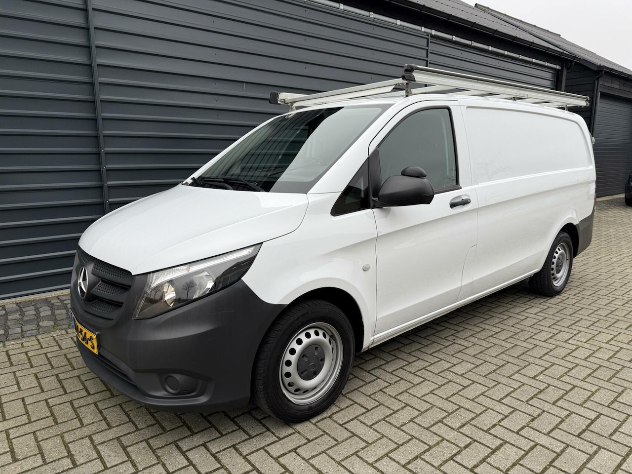 Mercedes-Benz Vito - 114 CDI Lang Automaat Airco Ecc Imperiaal Trekhaak - AutoWereld.nl