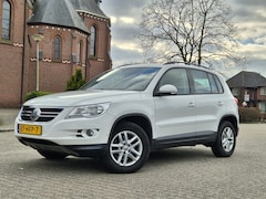 Volkswagen Tiguan - 2.0 TSI Tr.&Fi. 4M