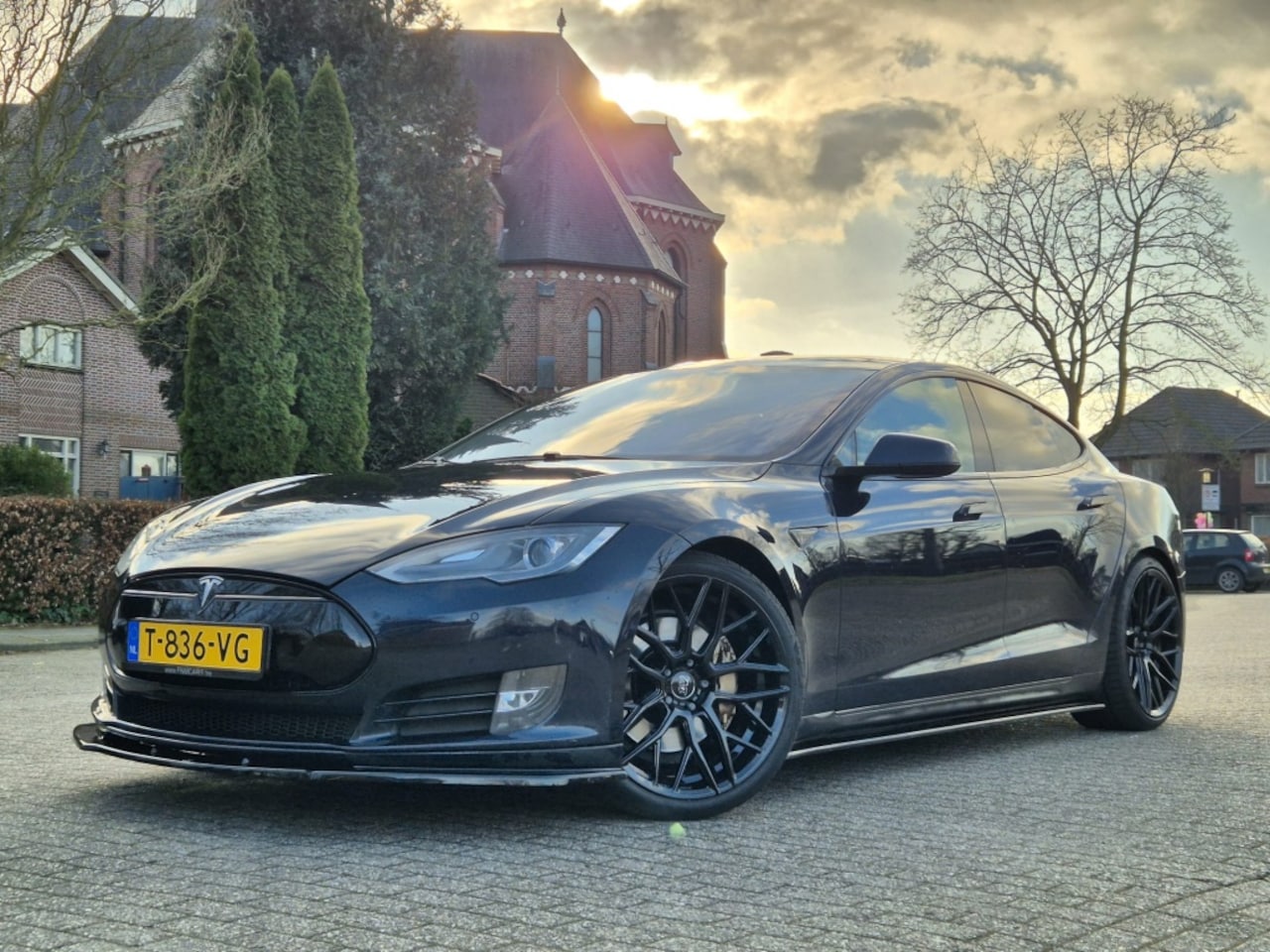 Tesla Model S - motors 85 Signature Perf. - AutoWereld.nl