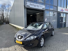 Seat Leon - 1.6 Businessline Airco Cruise control Nieuwe APK NAP Logisch