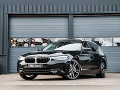 BMW 5-serie Touring - 520i Executive /LED/PANODAK/STOELVERW./CAMERA/CARPLAY/SFEERVERL./LEDER