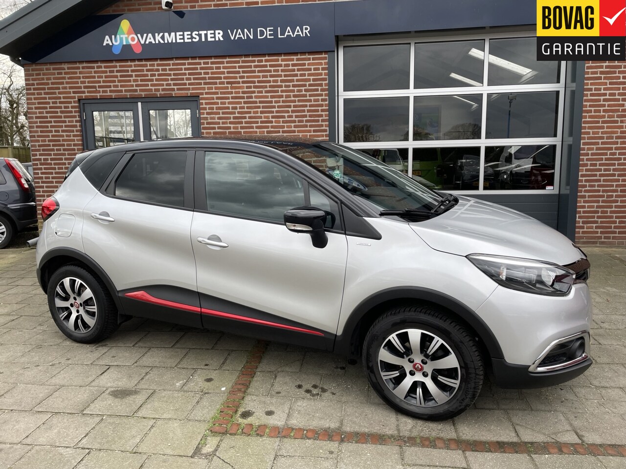 Renault Captur - 0.9 TCe Limited 66kw (Trekhaak, Airco, Cruise control, Navigatie,) DIRECT RIJKLAARPRIJS! - AutoWereld.nl