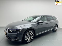 Volkswagen Passat Variant - 1.4 TSI GTE Highline 218 Pk Automaat Airco Navi Camera Leer Xenon 1e Eig