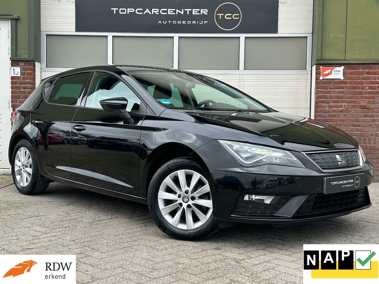 Seat Leon - 1.0 EcoTSI Style Busin./NAVI/CAMERA/PARKS/APK/NAP - AutoWereld.nl