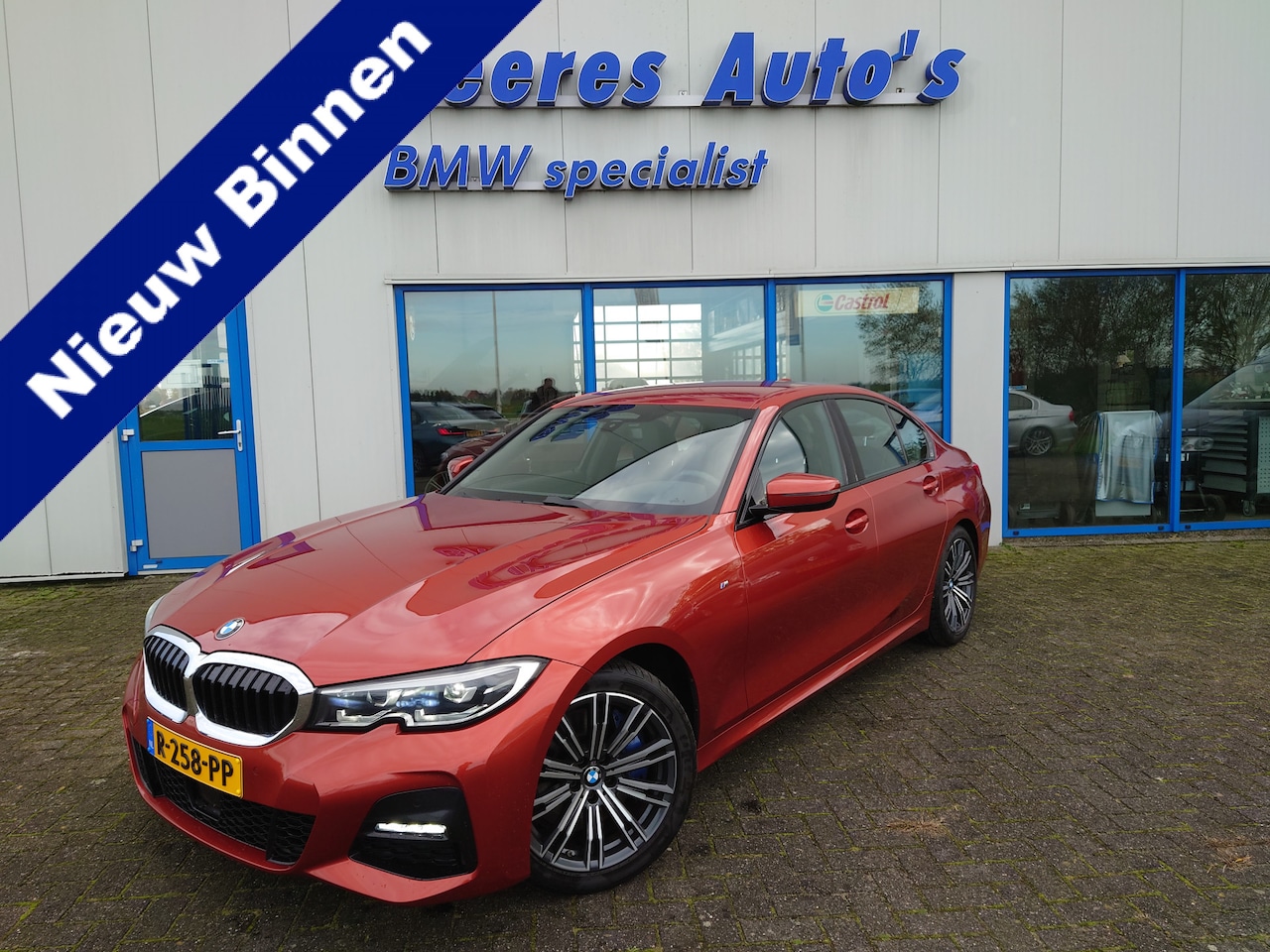 BMW 3-serie - 330i High Executive M-Sport / Live Cockpit Pro / DAP / HIFI / LED / Trekhaak / Bomvol - AutoWereld.nl