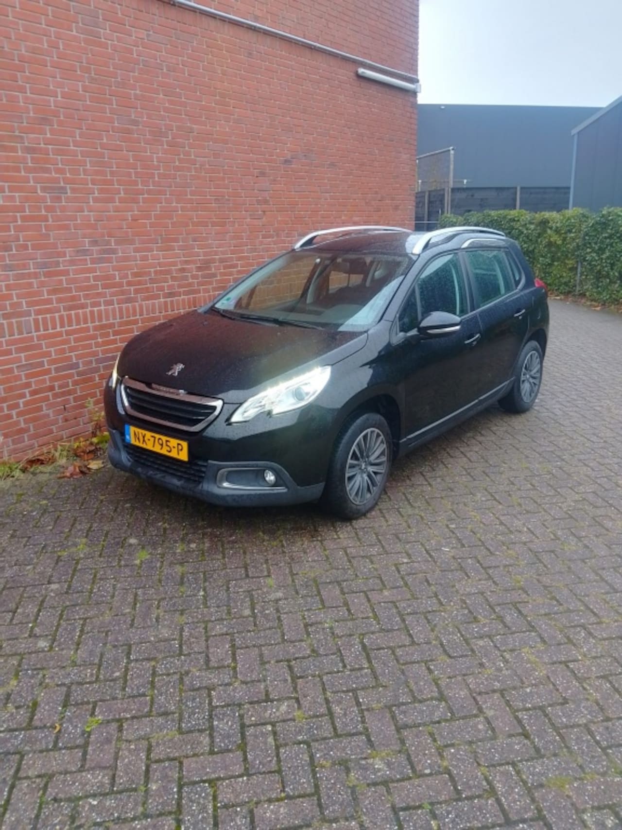 Peugeot 2008 - 1.2 PureTech Active 1.2 PureTech Active - AutoWereld.nl