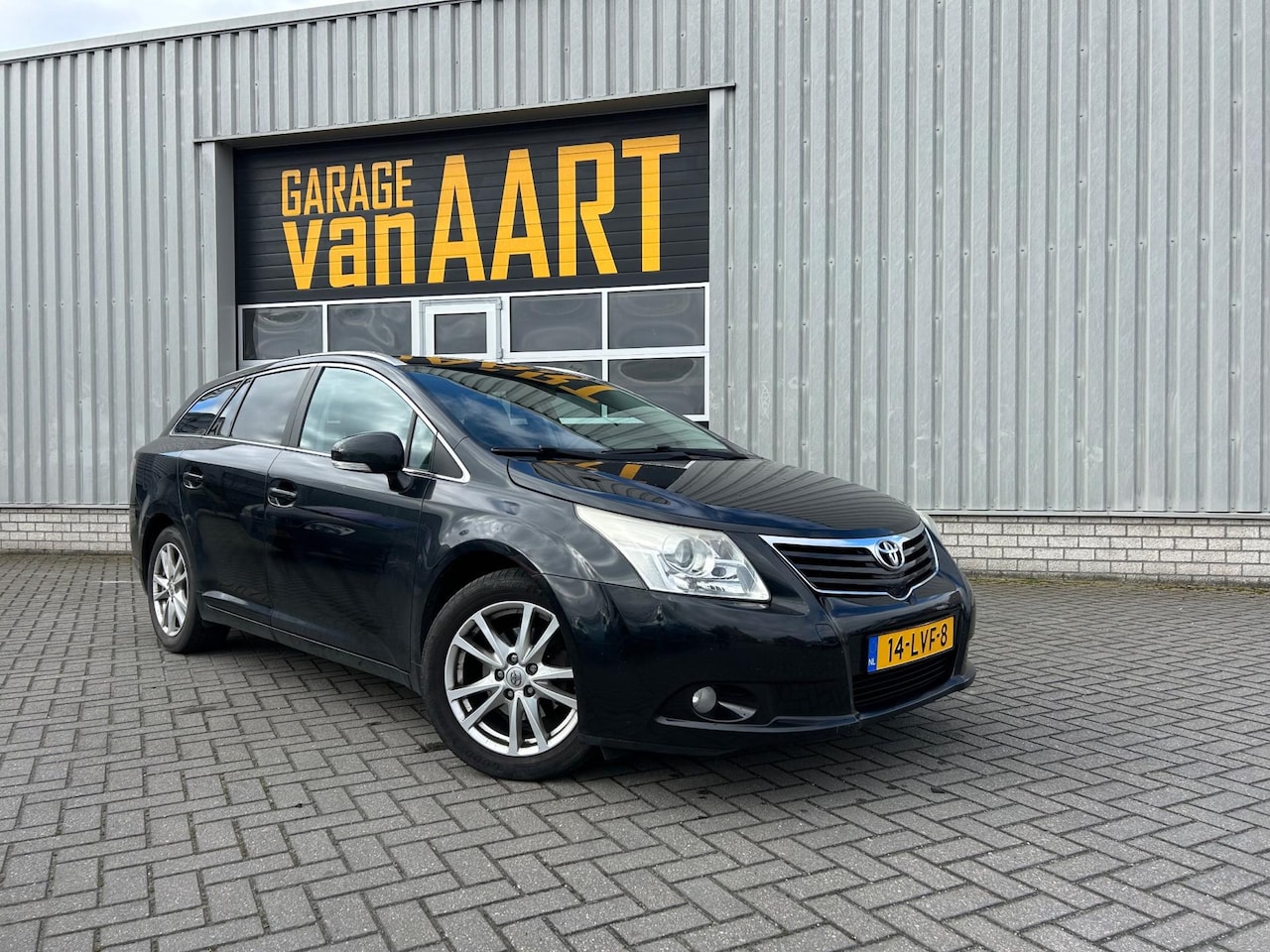 Toyota Avensis Wagon - 1.8 VVTi Business | NAVI | CAMERA | CLIMATE | CRUISE | - AutoWereld.nl