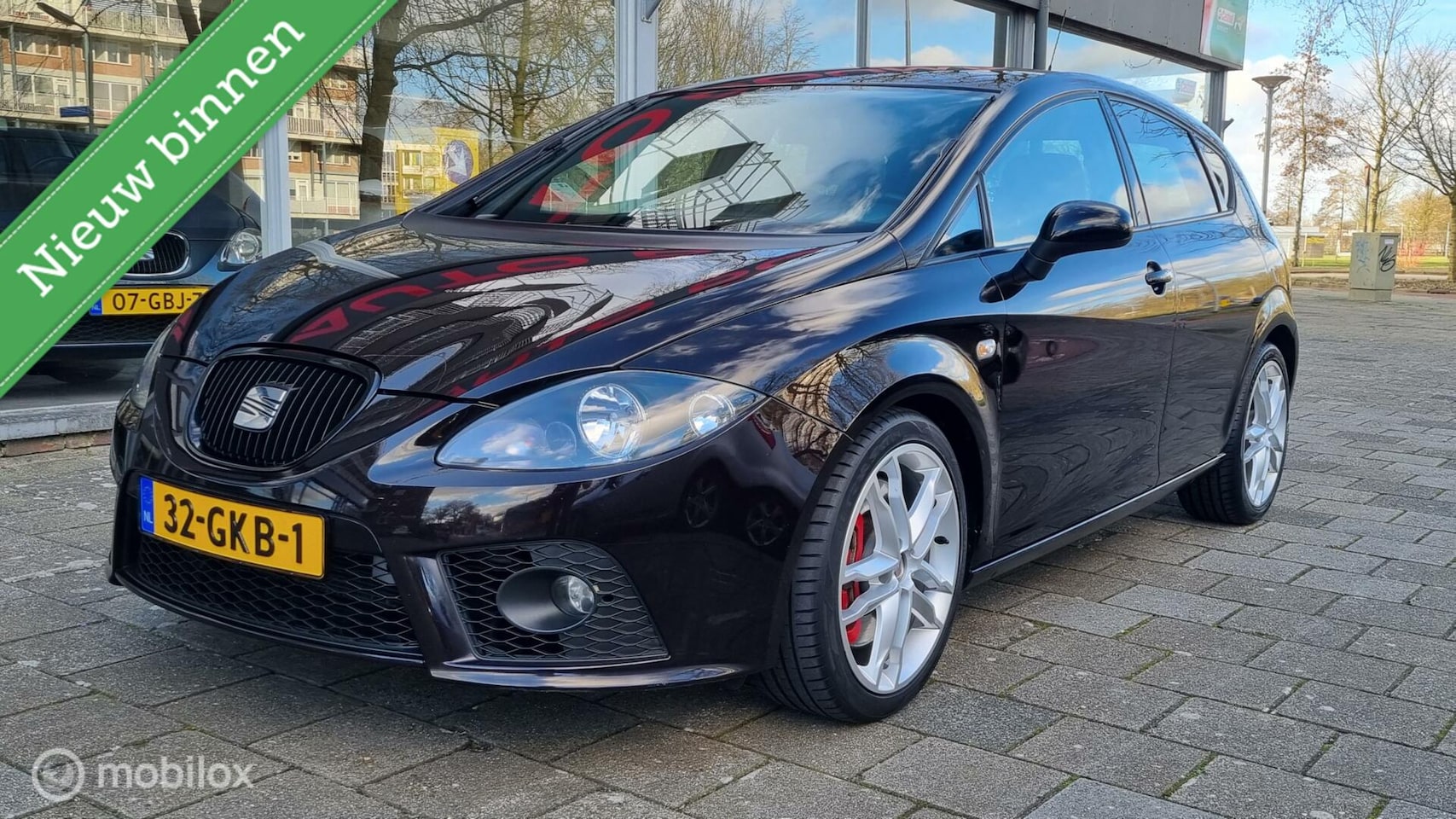 Seat Leon - 2.0 TFSI Cupra NAP / JD-engineering 342pk / leer - AutoWereld.nl