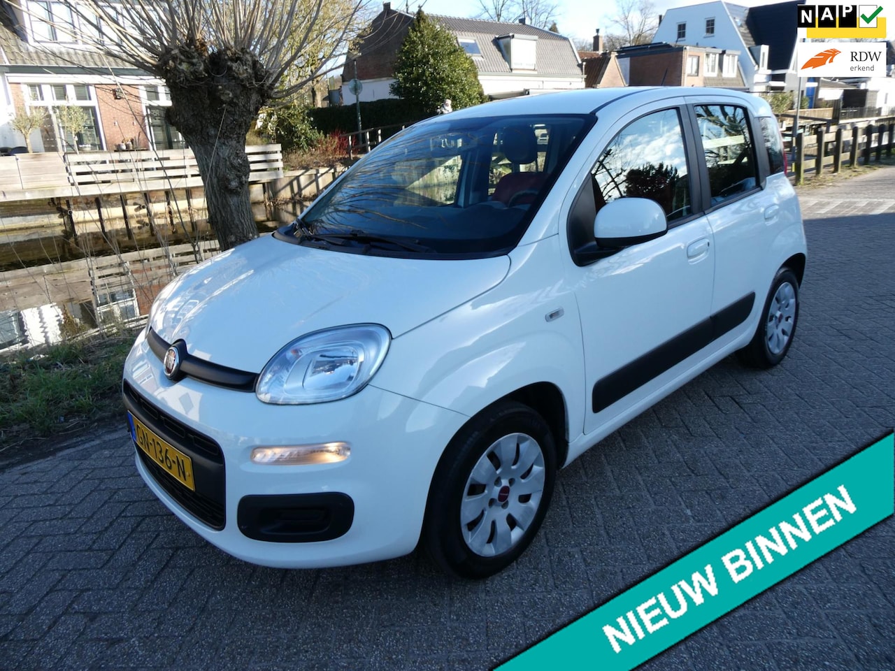 Fiat Panda - 0.9 TwinAir 80pk Automaat Airco 126.000km Trekhaak Hoge instap - AutoWereld.nl