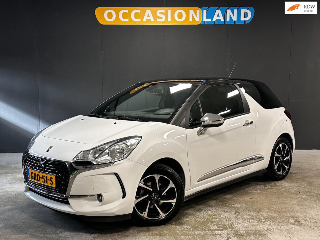 DS 3 - 1.2 PureTech Connected Chic |CRUISE|NAV|CLIMATE|NW. DISTR! - AutoWereld.nl