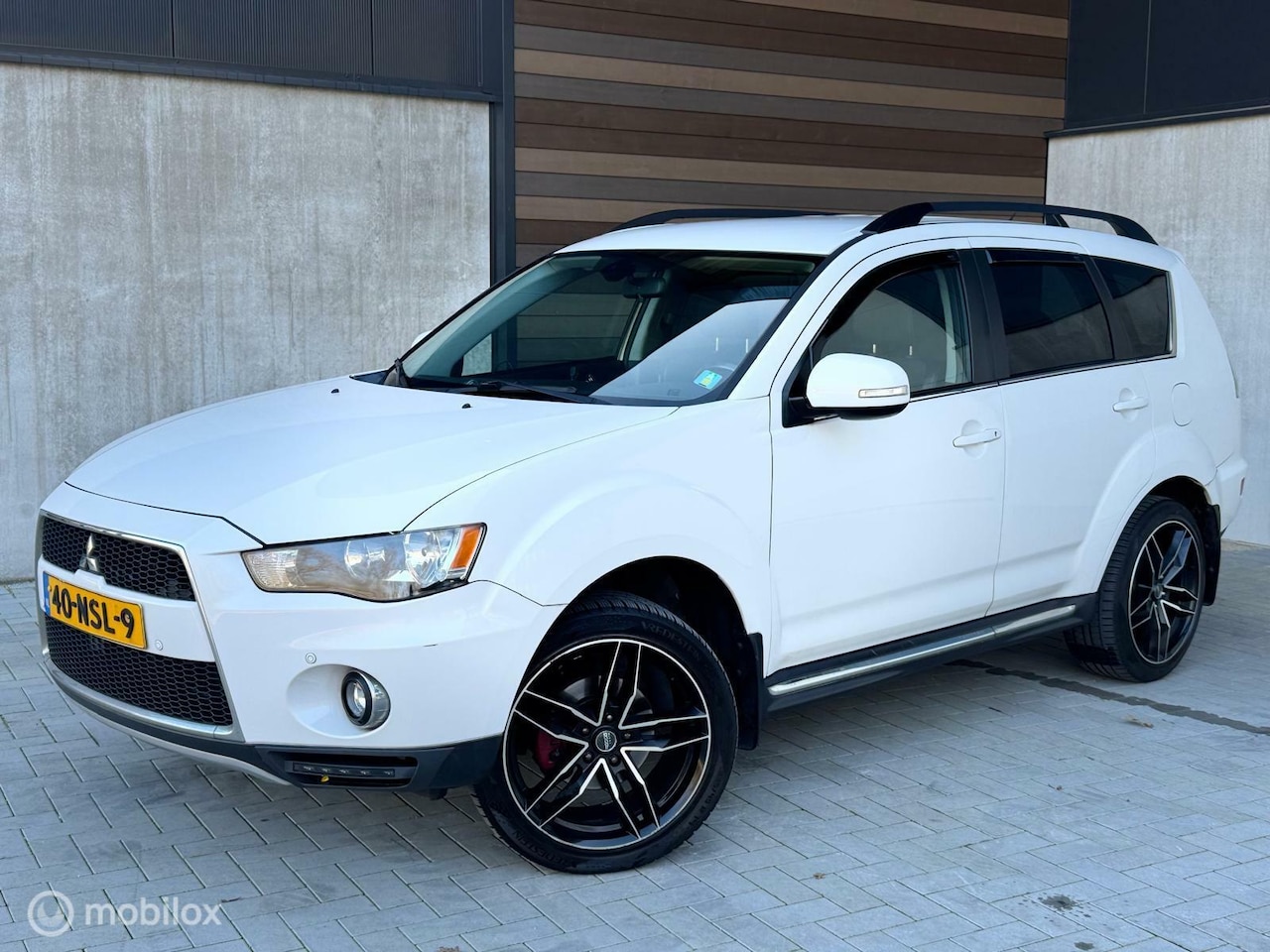 Mitsubishi Outlander - 2.0 Intro Edition 2.0 Intro Edition - AutoWereld.nl