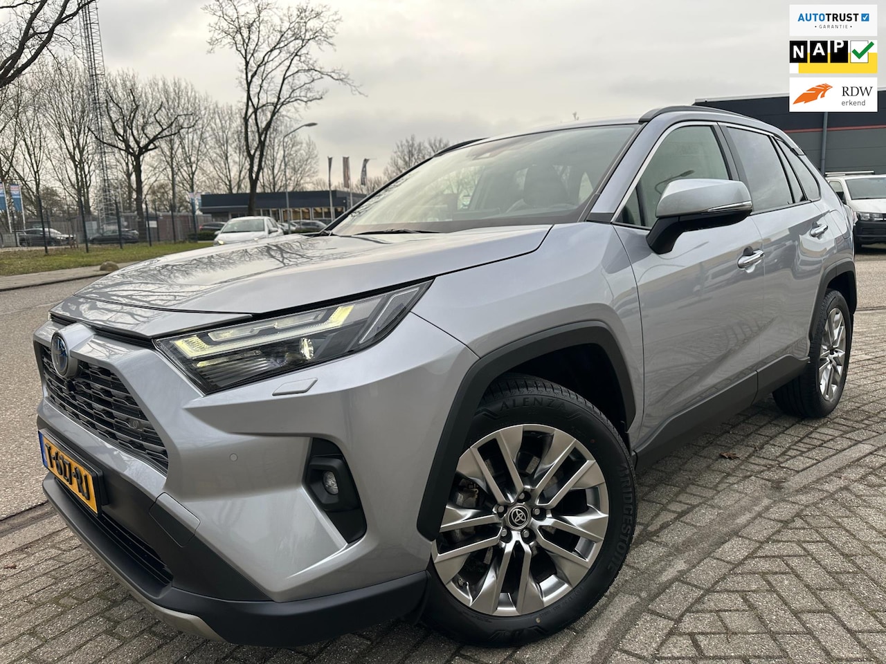 Toyota RAV4 - 2.5 Hybrid AWD Dynamic 2022 FACE-LIFT 360CAM LEER NAVI LUXE - AutoWereld.nl