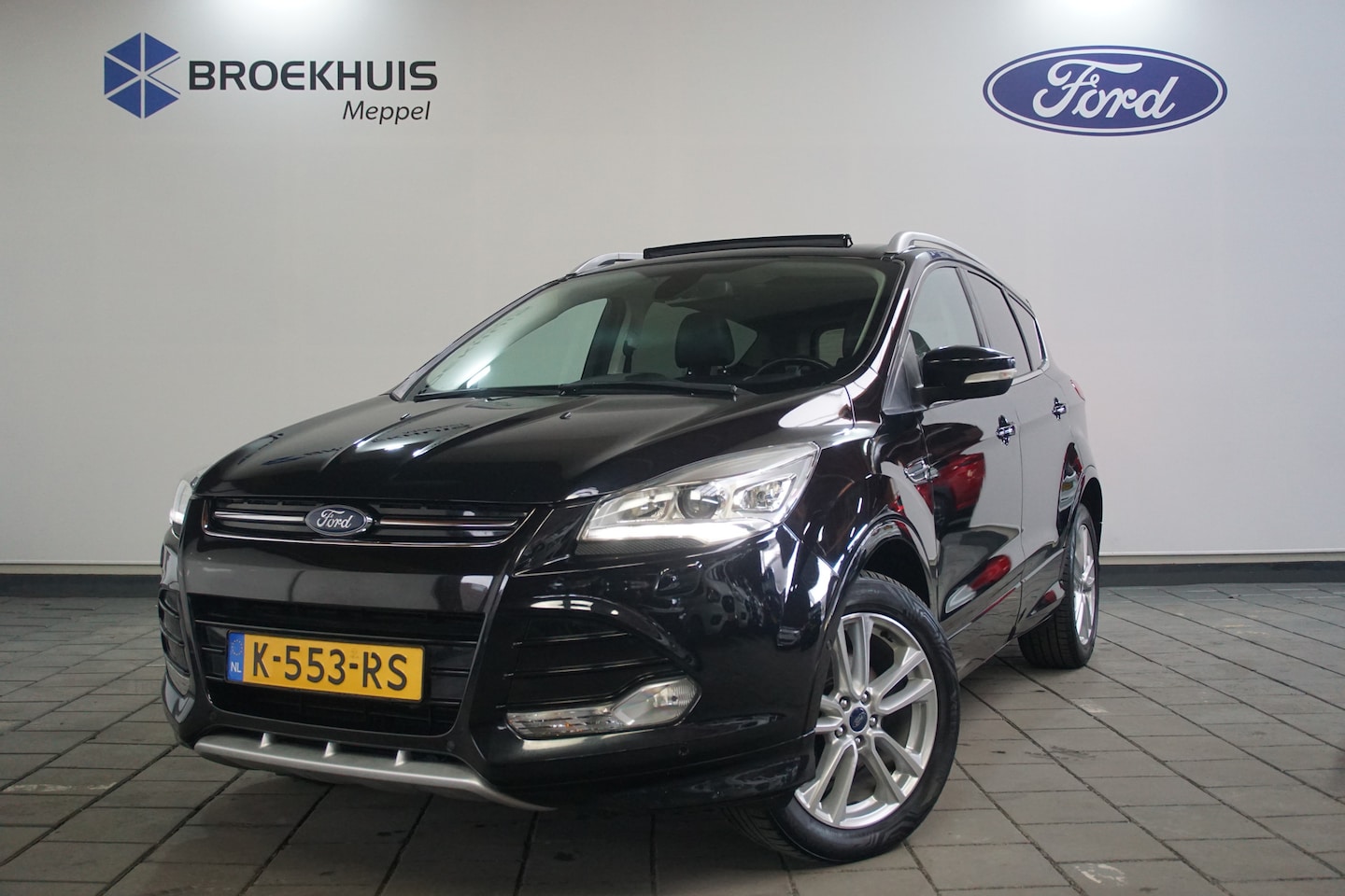 Ford Kuga - 1.5 Titanium Styling Pack | achteruitrijcamera | airco (automatisch) | bi-xenon koplampen - AutoWereld.nl