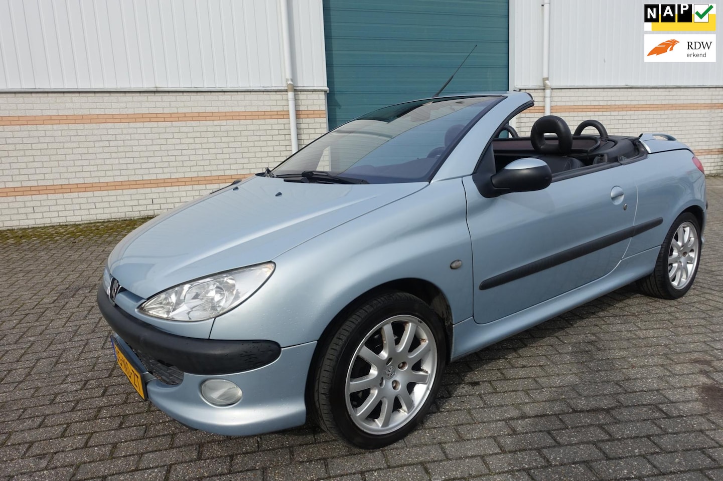 Peugeot 206 CC - 2.0-16V CABRIO - diestriebutieriem recent verv. - nieuwe apk - AutoWereld.nl